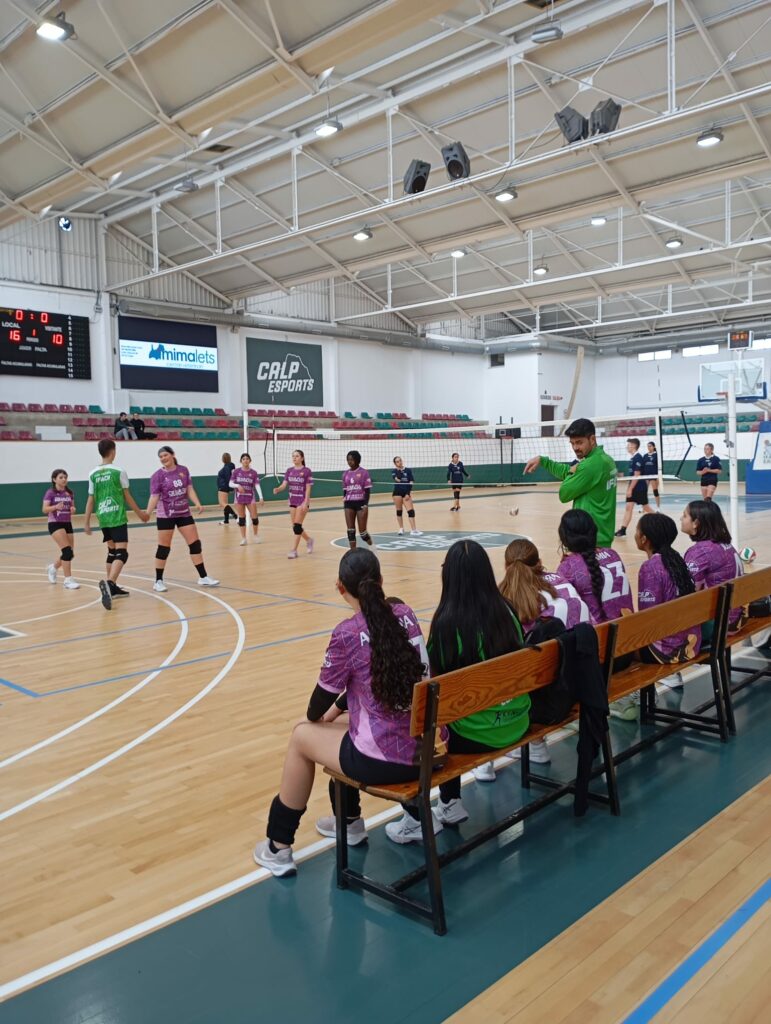 Muestra de que el Club Voleibol Ifach es un equipo unido 